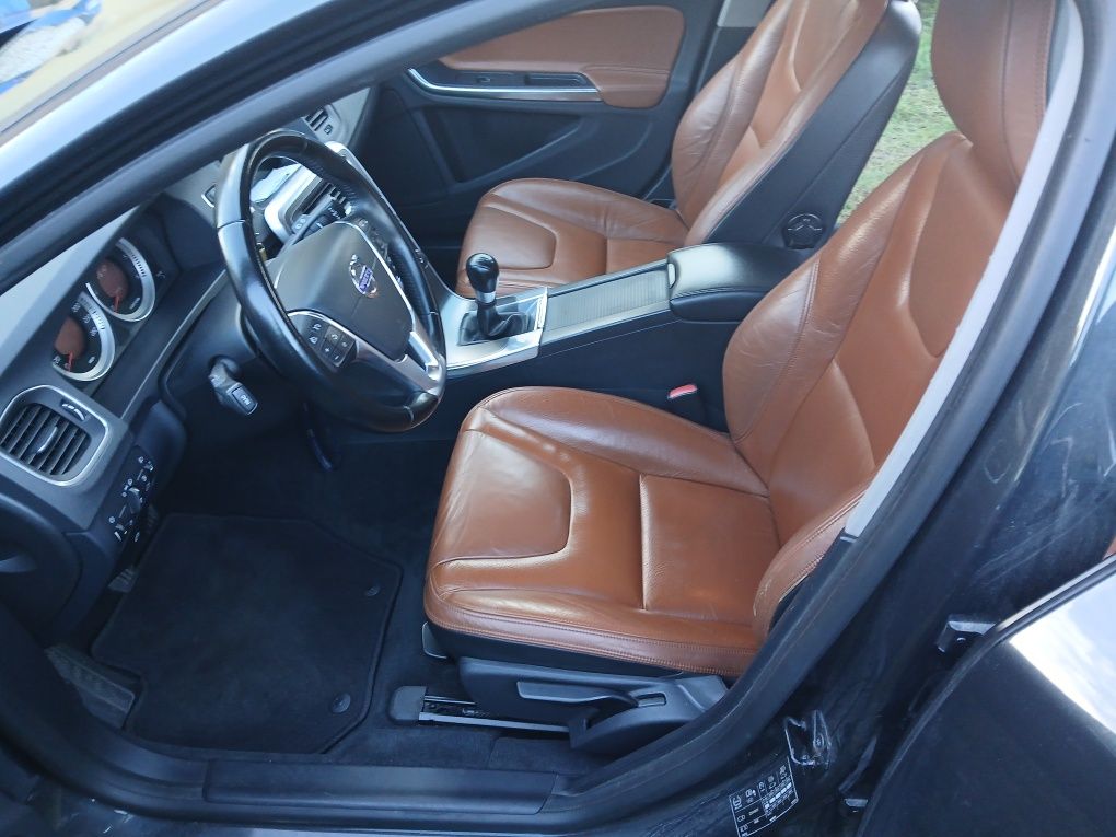 Volvo V60 2.0 D3