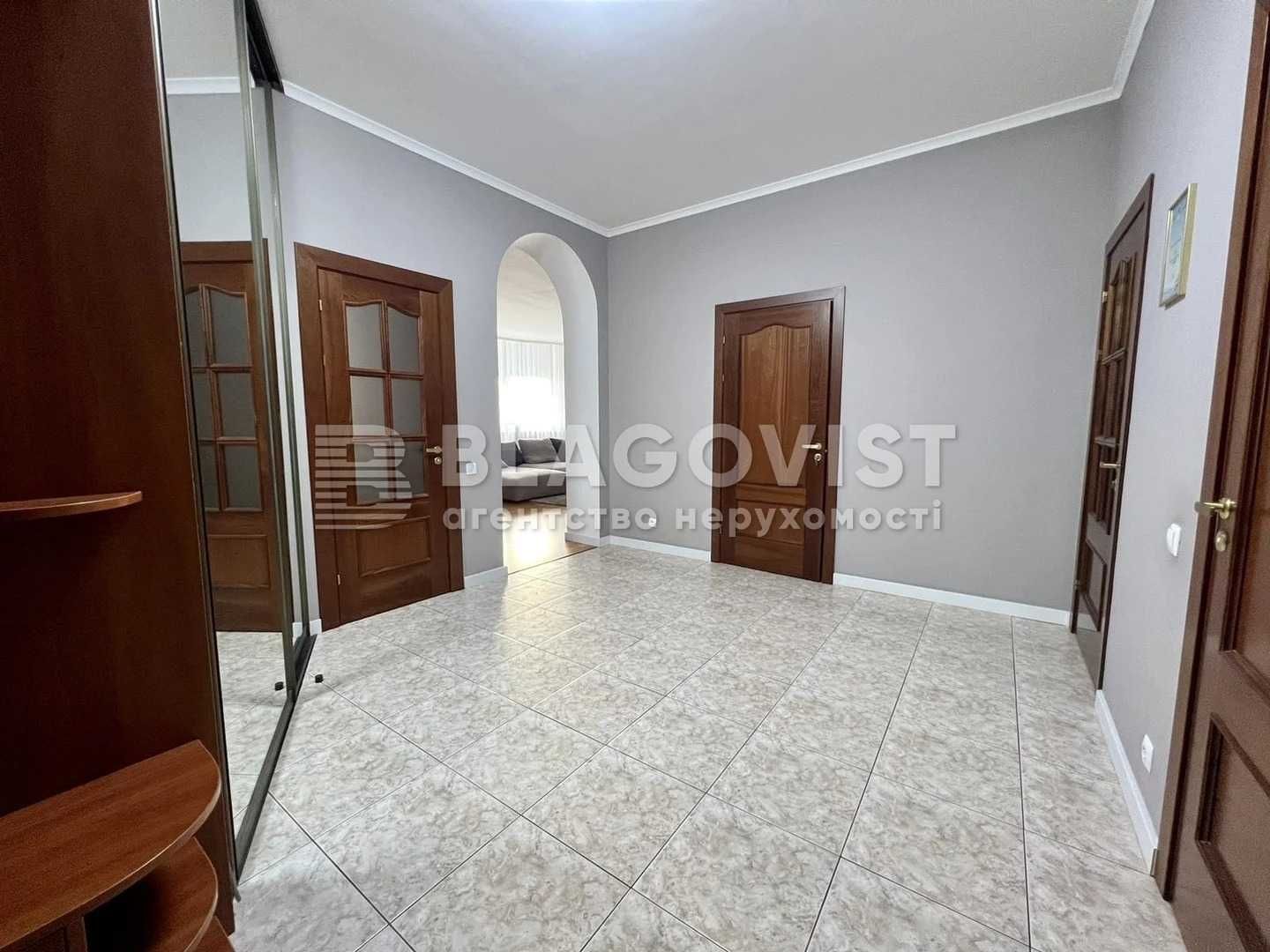 Продається простора квартира Маршала Тимошенка ( Лук'яненка Левка) 21