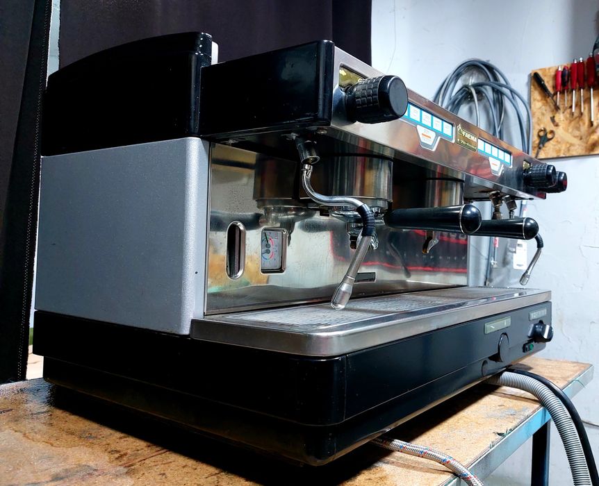 Оренда/аренда Кофемашин кофемолка кавомашина оборудование для кофейни