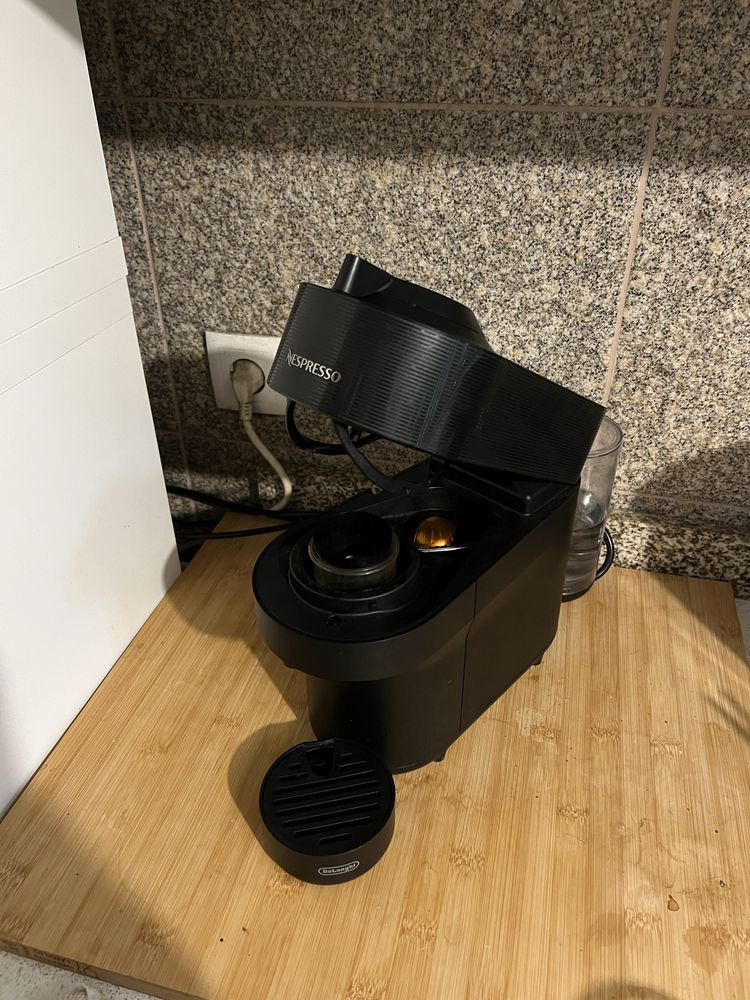 Vendo maquina de cafe nespresso