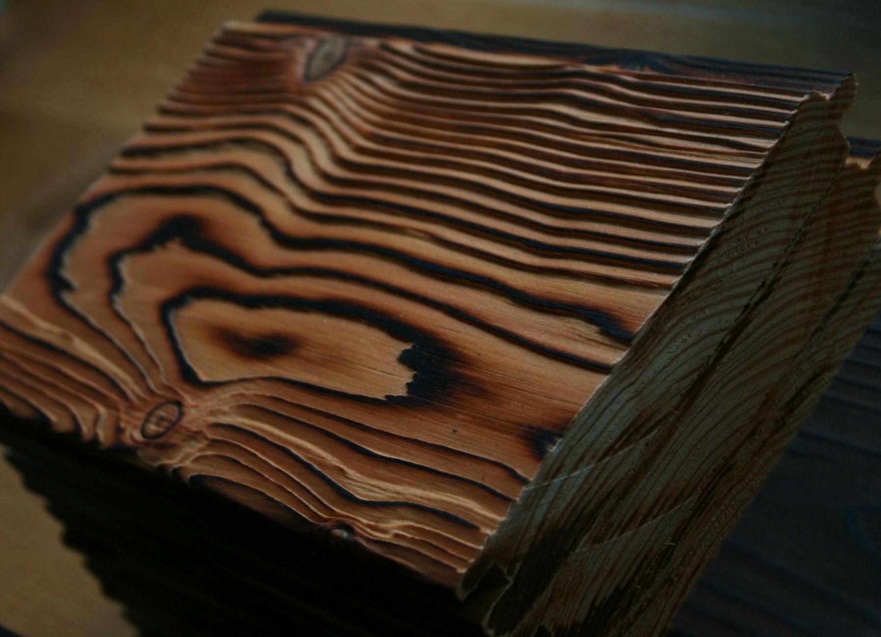 deska opalana Shou Sugi Ban drewniana elewacja