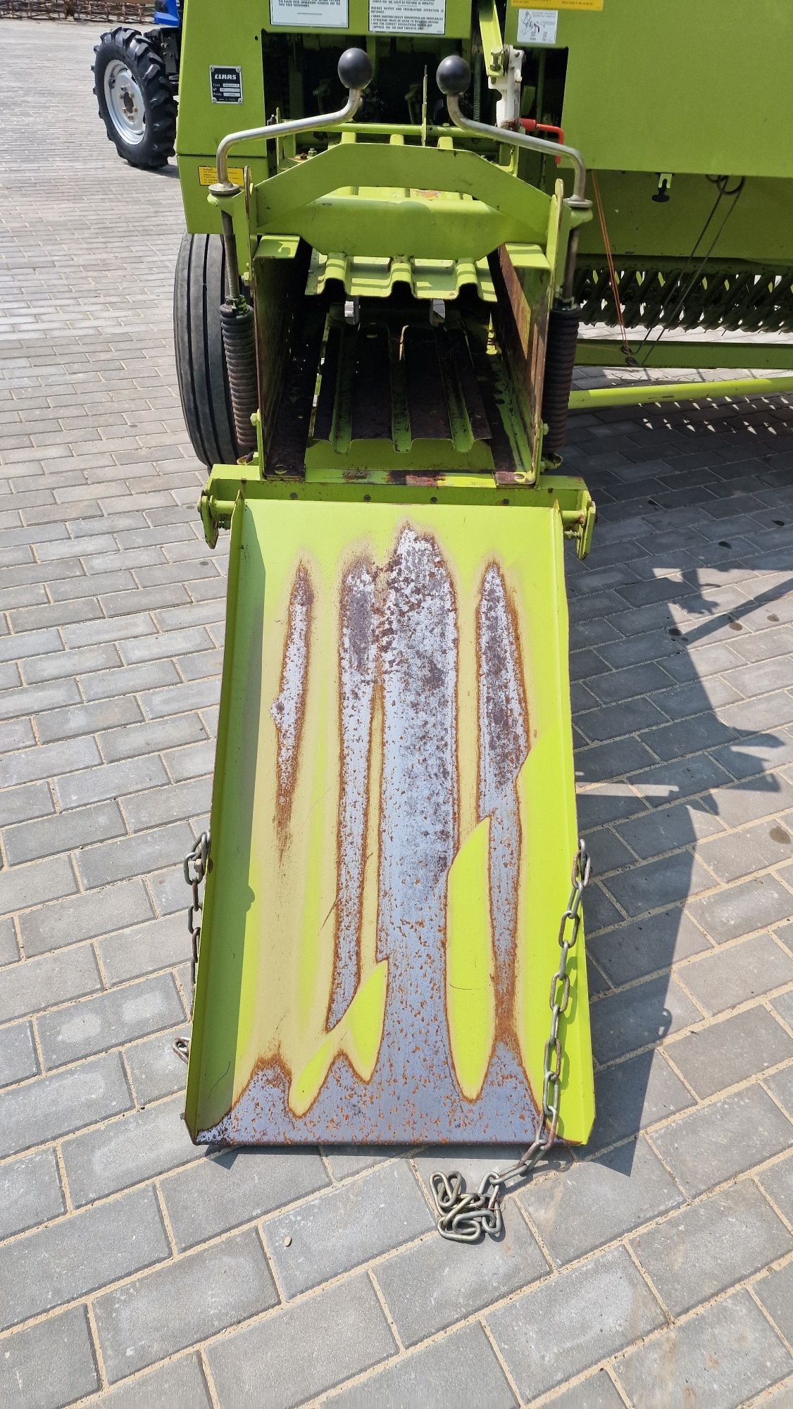 Прес-Підбирач Claas Markant 41