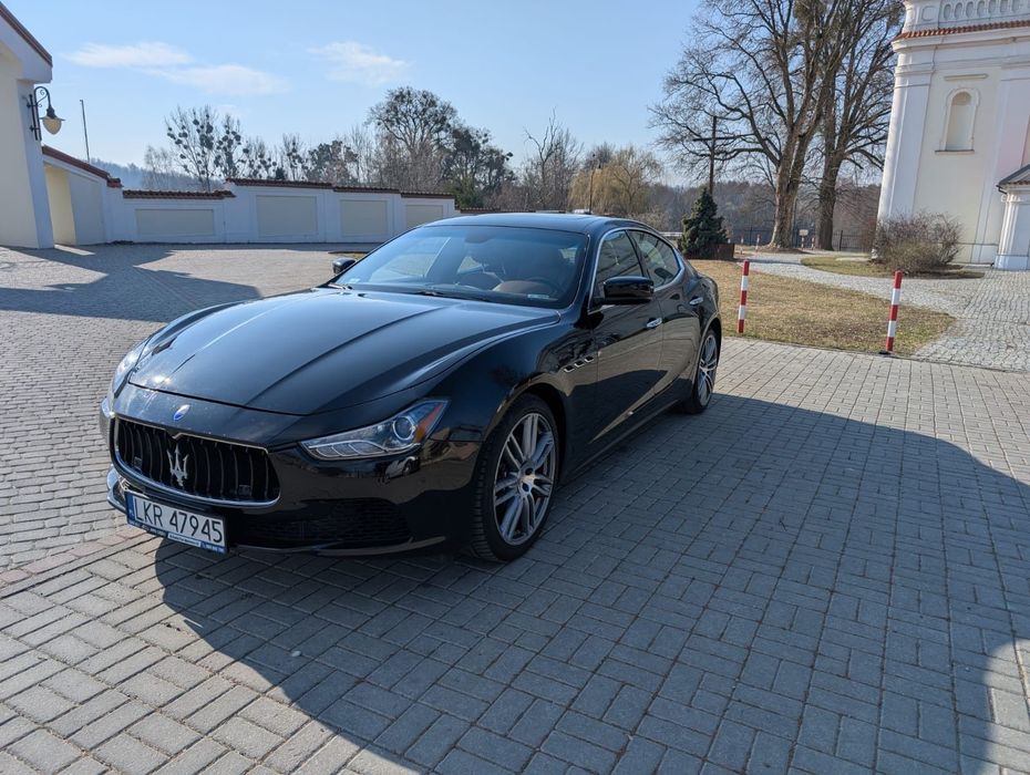 Maserati Ghibli Sq4 opony lato zimą garażowany