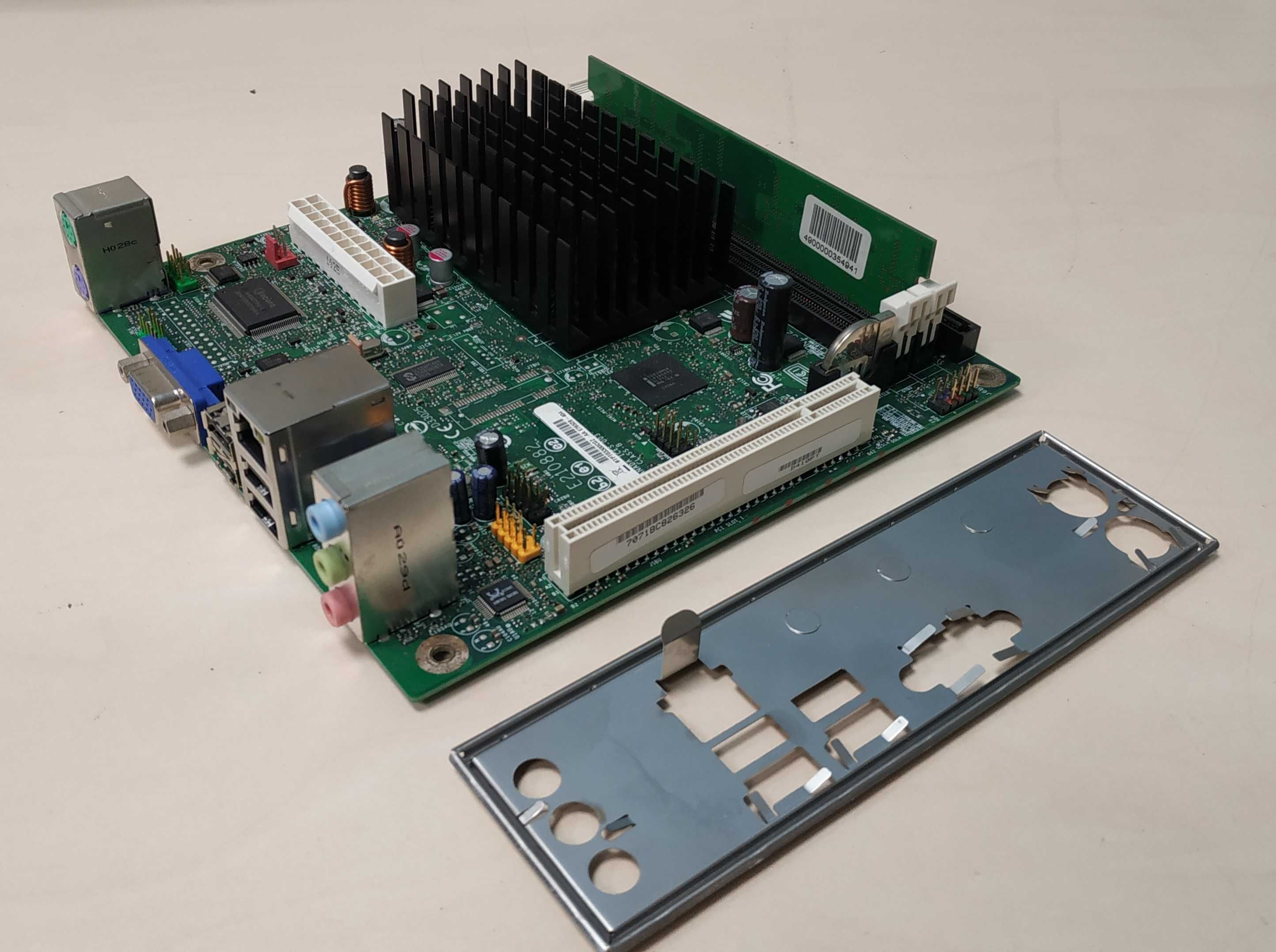 Материнська плата Intel (Atom D410, NM10 Express, PCI) + 1Gb DDR2