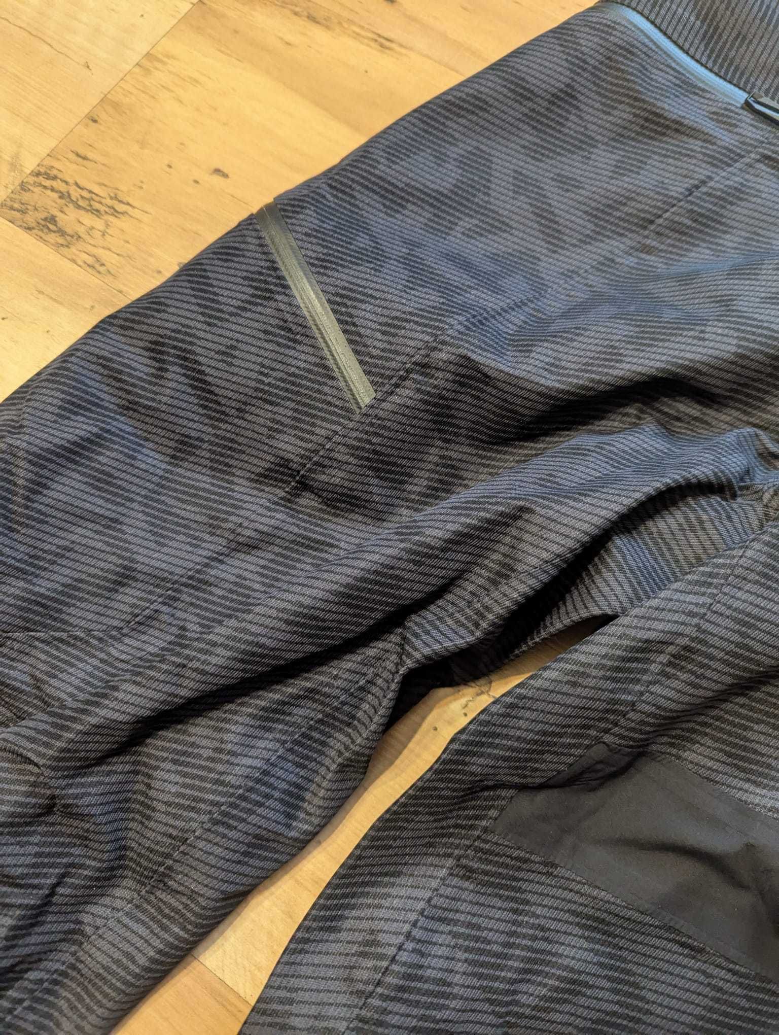Spodnie męskie techniczne Adidas Terrex Techrock dry rain pants 34 XL