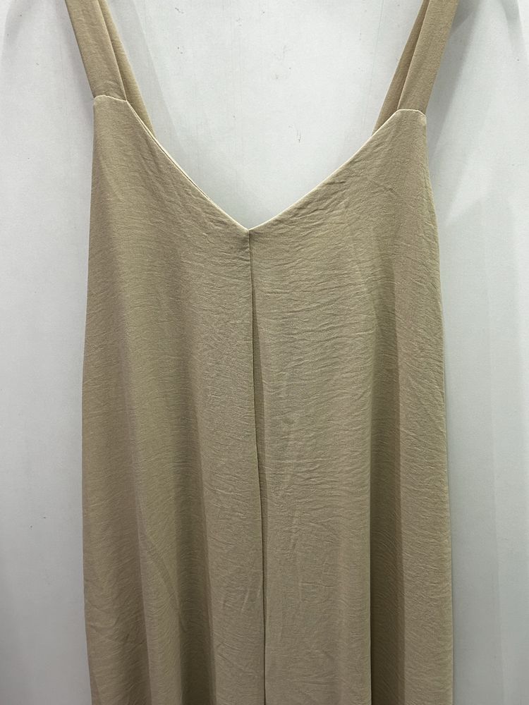 Vestido beige novo