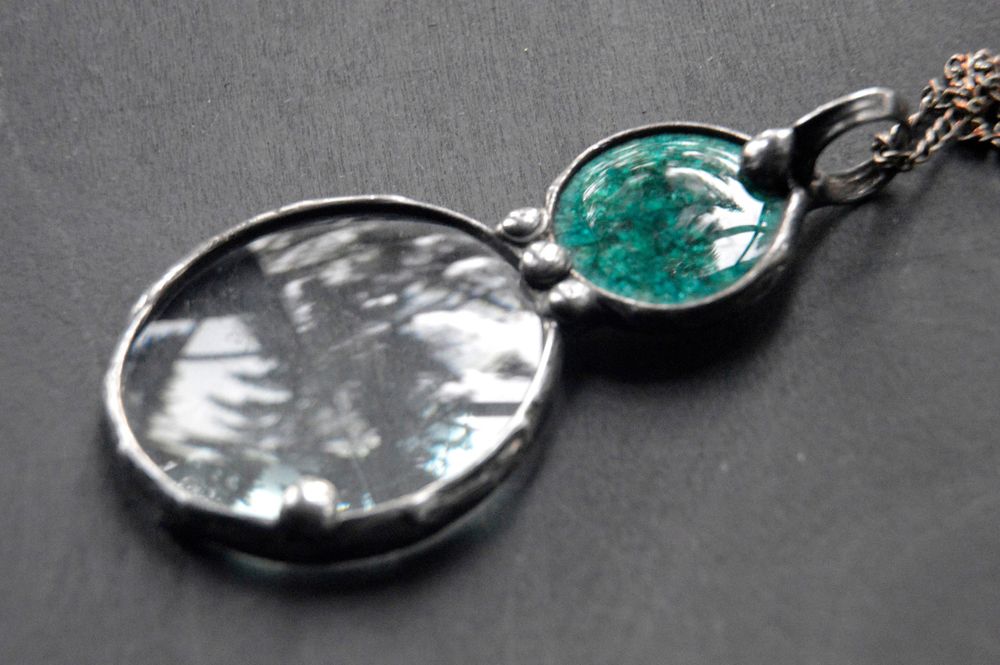 Z morskim akcentem - wisior lupa na łańcuszku