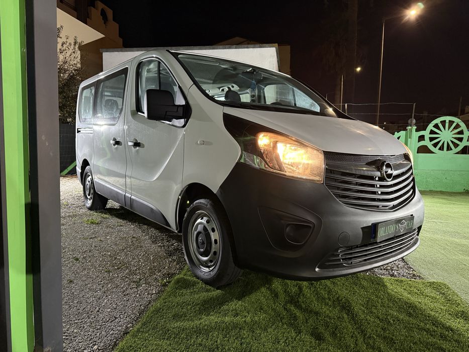 Opel vivaro 1.6cdti 9lugares 2017