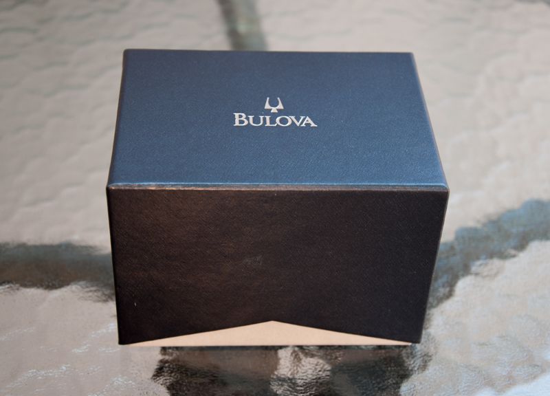 Bulova (класичний годинник)