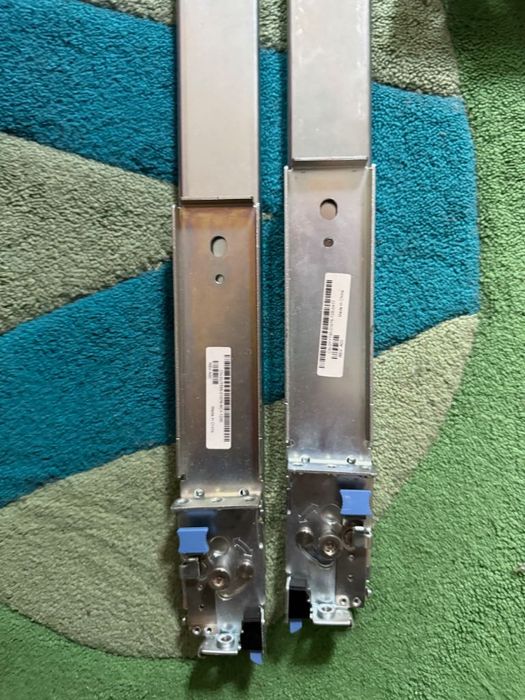 Serwer 1U DELL PowerEdge R300 z dodatkami
