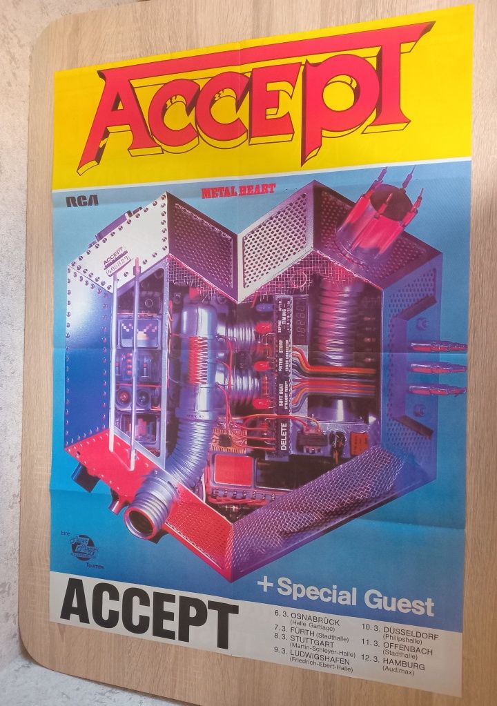 Продаю плакаты Accept