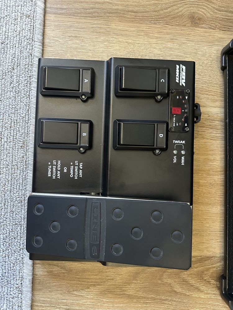 Line 6 Spider IV 15 + Pedal FBV MKII