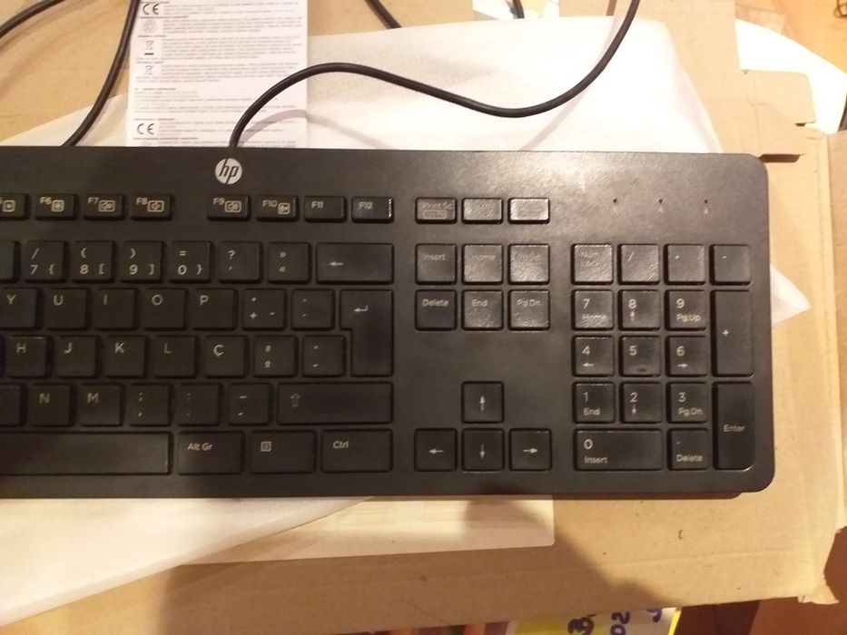 Teclado slim HP novo