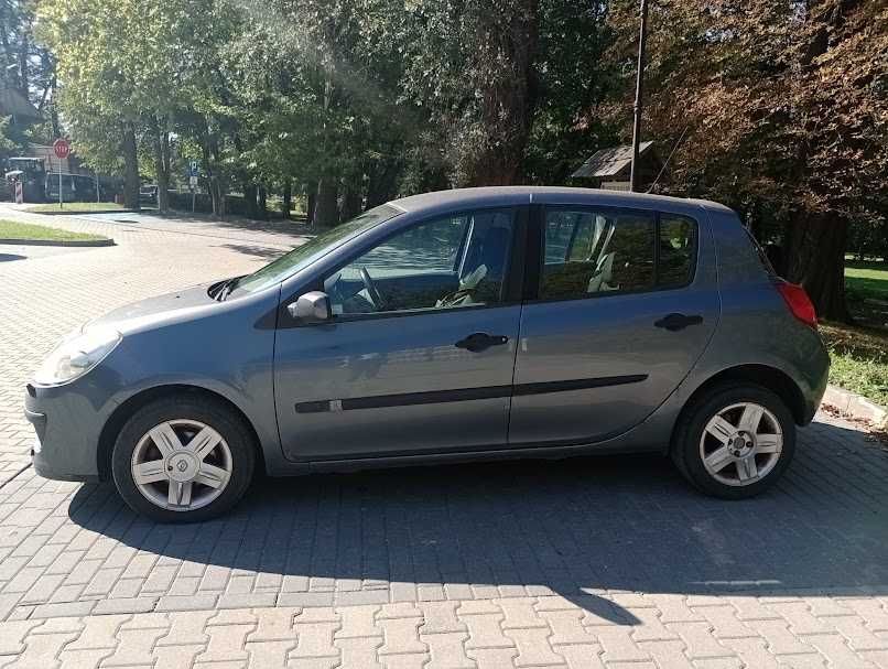 Renault Clio III 1.4 2006 hatchback