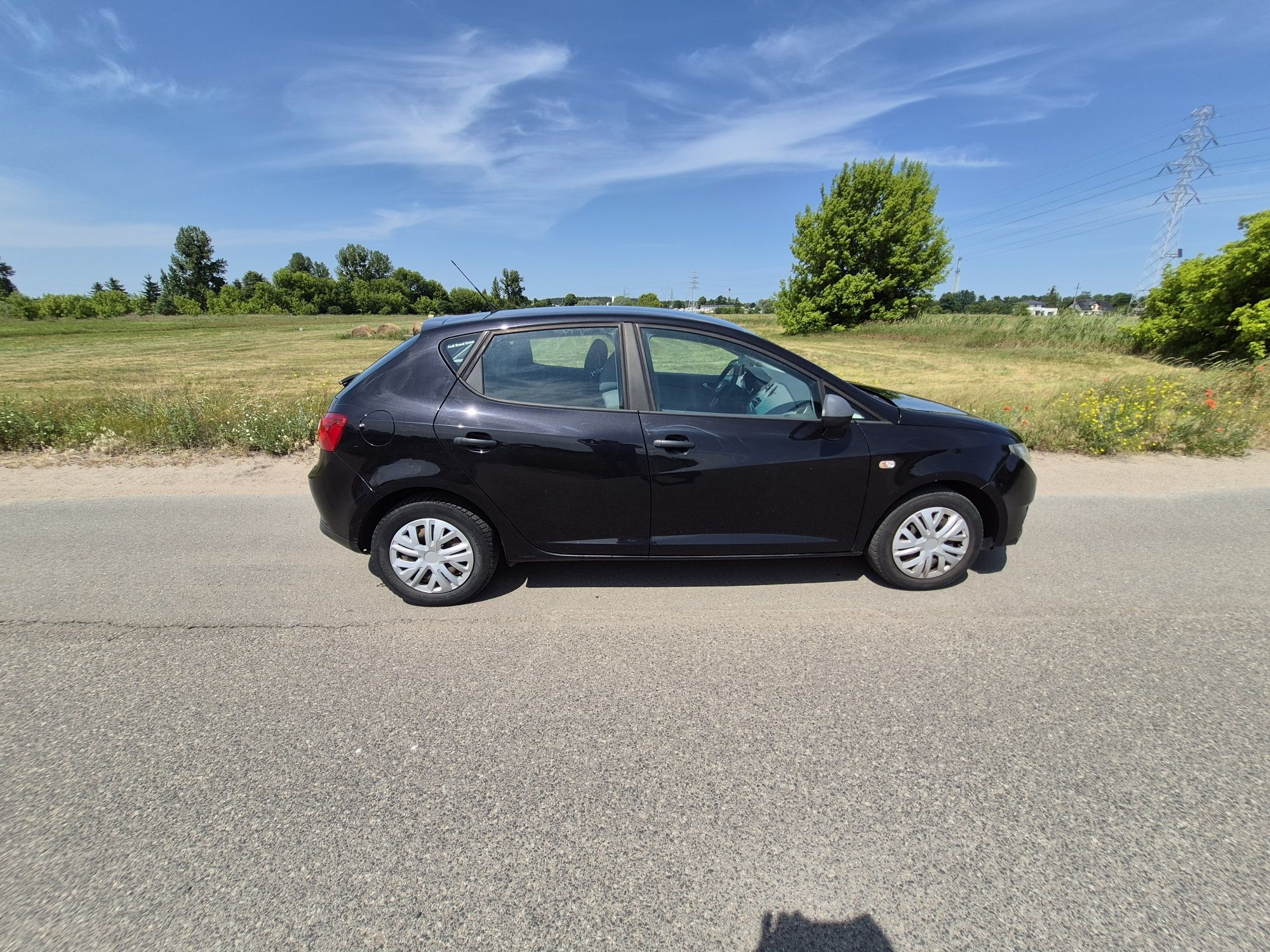 Seat Ibiza 1,4 mpi benzyna 86km model 2010 zamiana