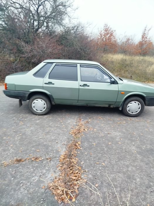 Авто ваз 21099 .