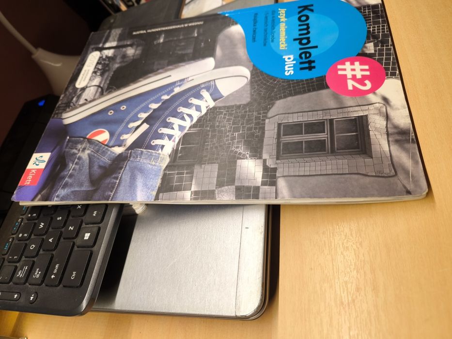 Komplett plus 2. Zeszyt ćwiczeń. Język niemiecki. Reforma 2019.