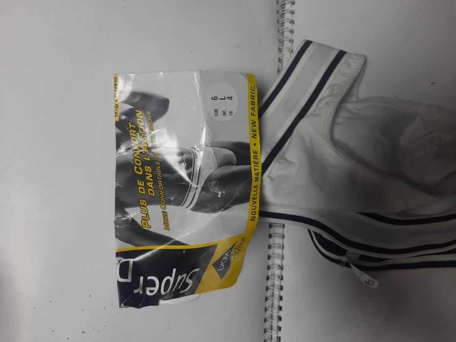 Чоловічі еротичні стрінги