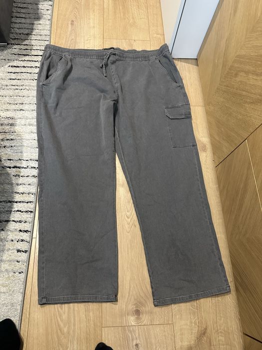 Bardzo duze spodnie męskie cargo na gumie pas do150 5XL