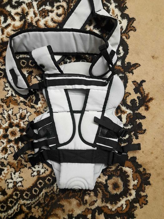 Ерго рюкзак-кенгуру chicco Go baby.