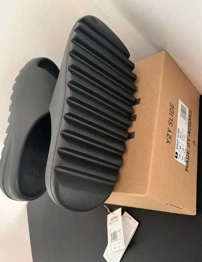 buty_adidas_Yeezy_Slide_Onyx Espadryle/ Rozmiar.    40
