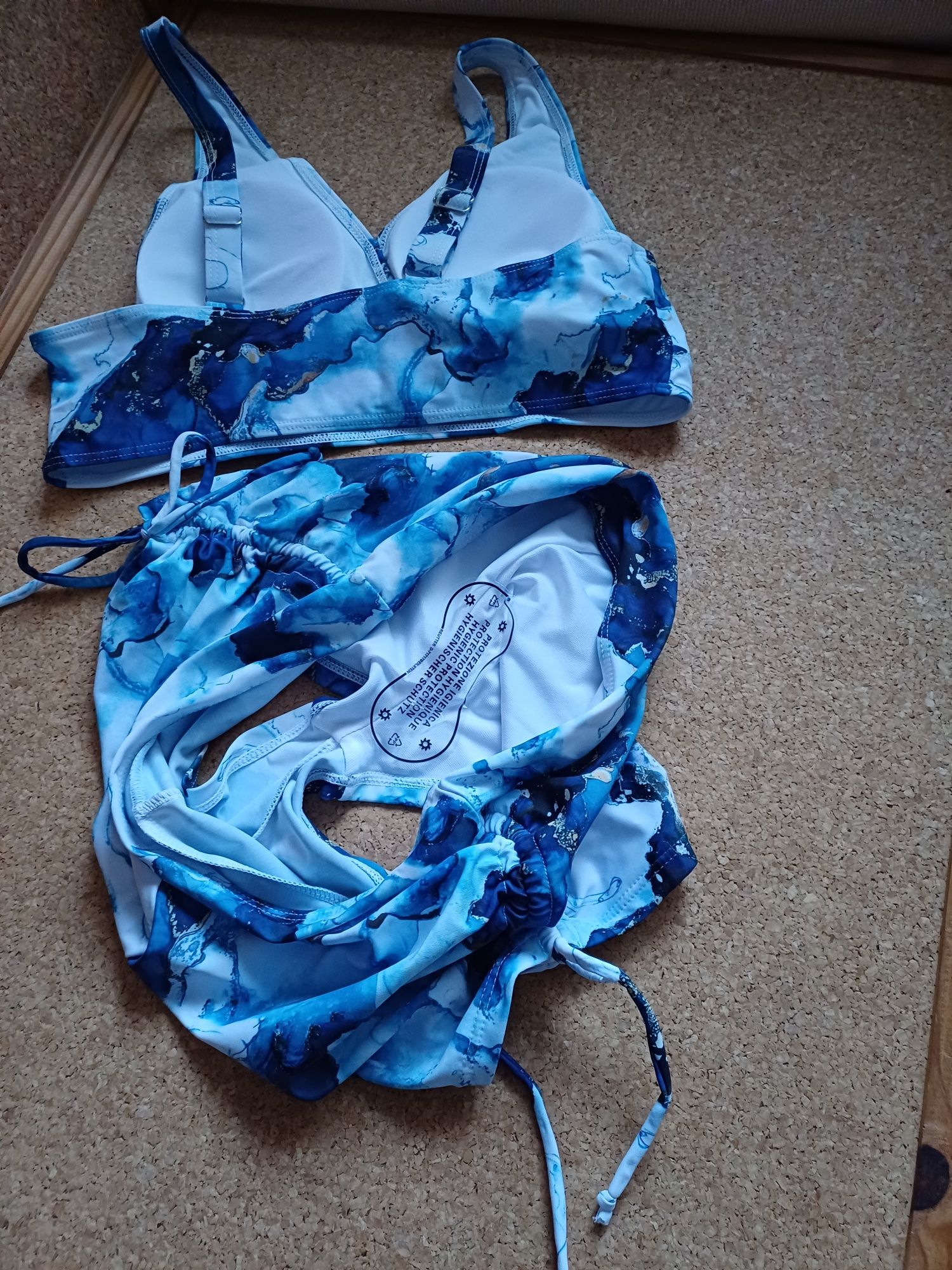 Biquini/ tankini. Novo
Novo.