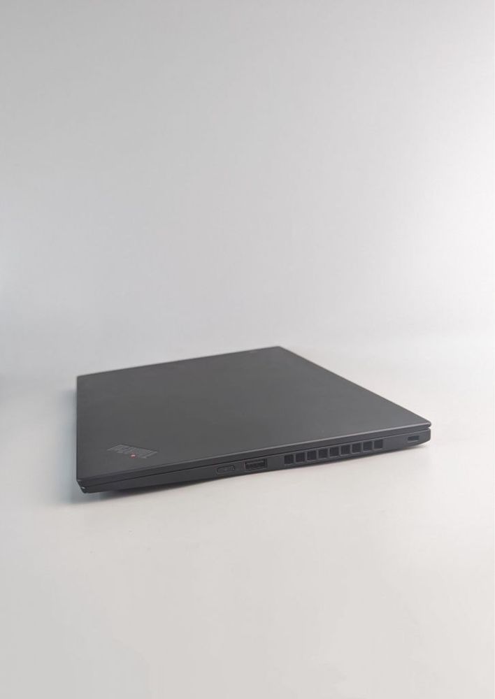 Lenovo ThinkPad X1 Carbon Gen 8 16/512 Intel i7-10710U