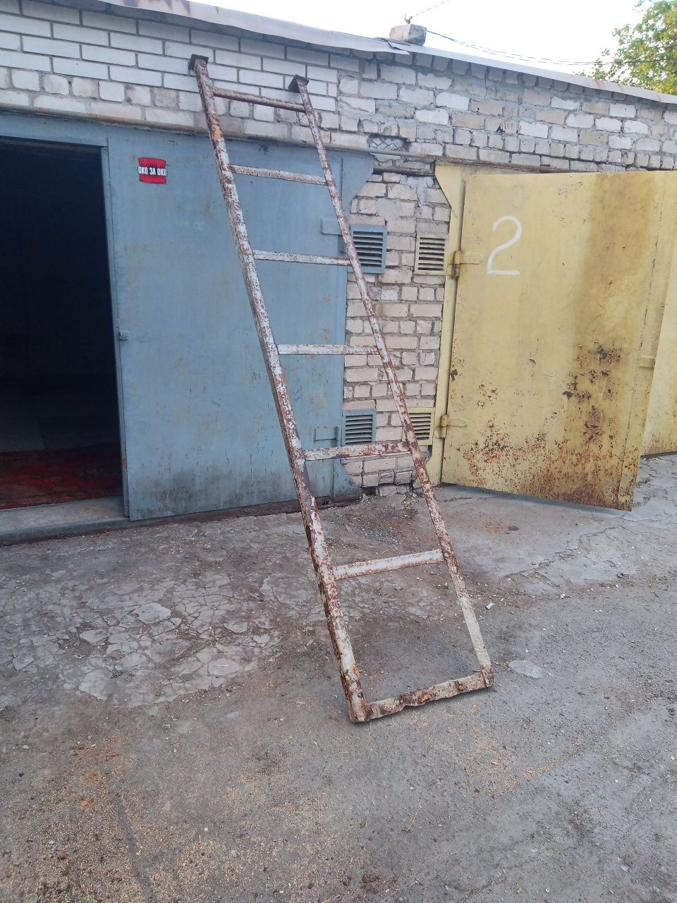Мощная железная лестница для гаража или подвала,драбина
