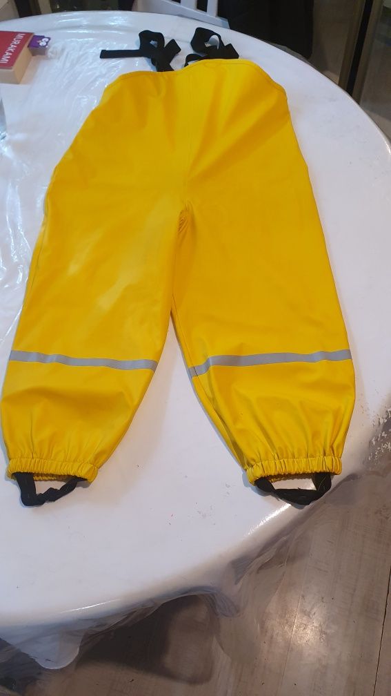 Spodnie przeciwdeszczowe z gumy r.98-104