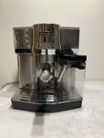 Ekspres do kawy delonghi