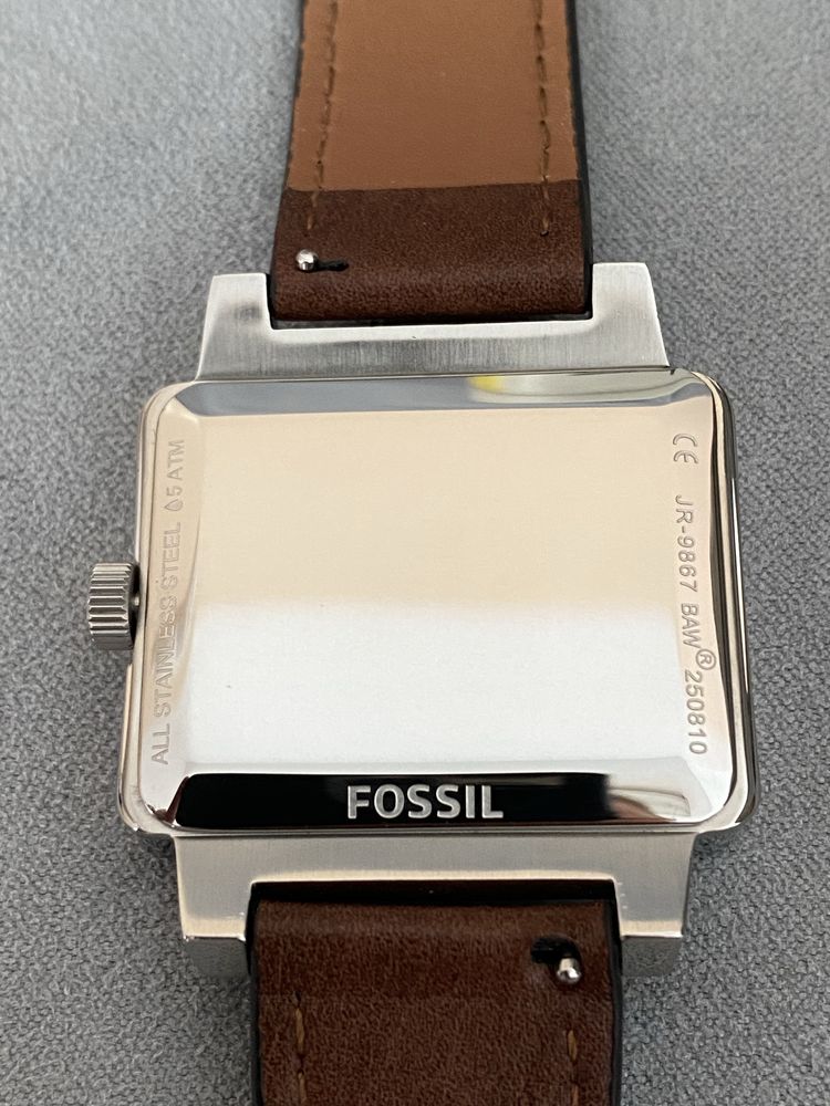FOSSIL JR-9867 – unikatowy zegarek z lat 90.