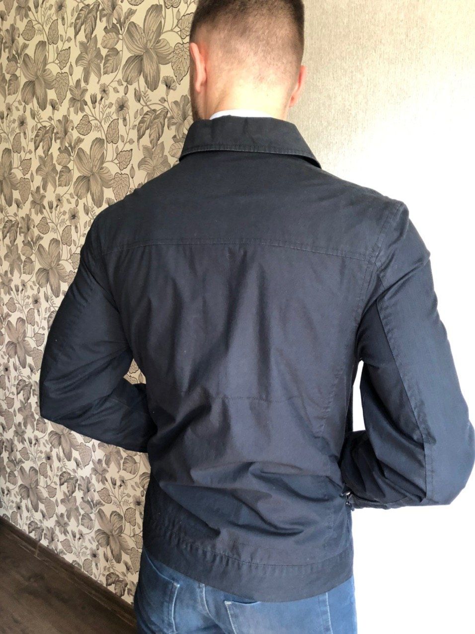 Мужская куртка / ветровка весна - осень (темно-синяя)