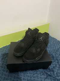 Jordan 4 black cat em bom estado número 42/43