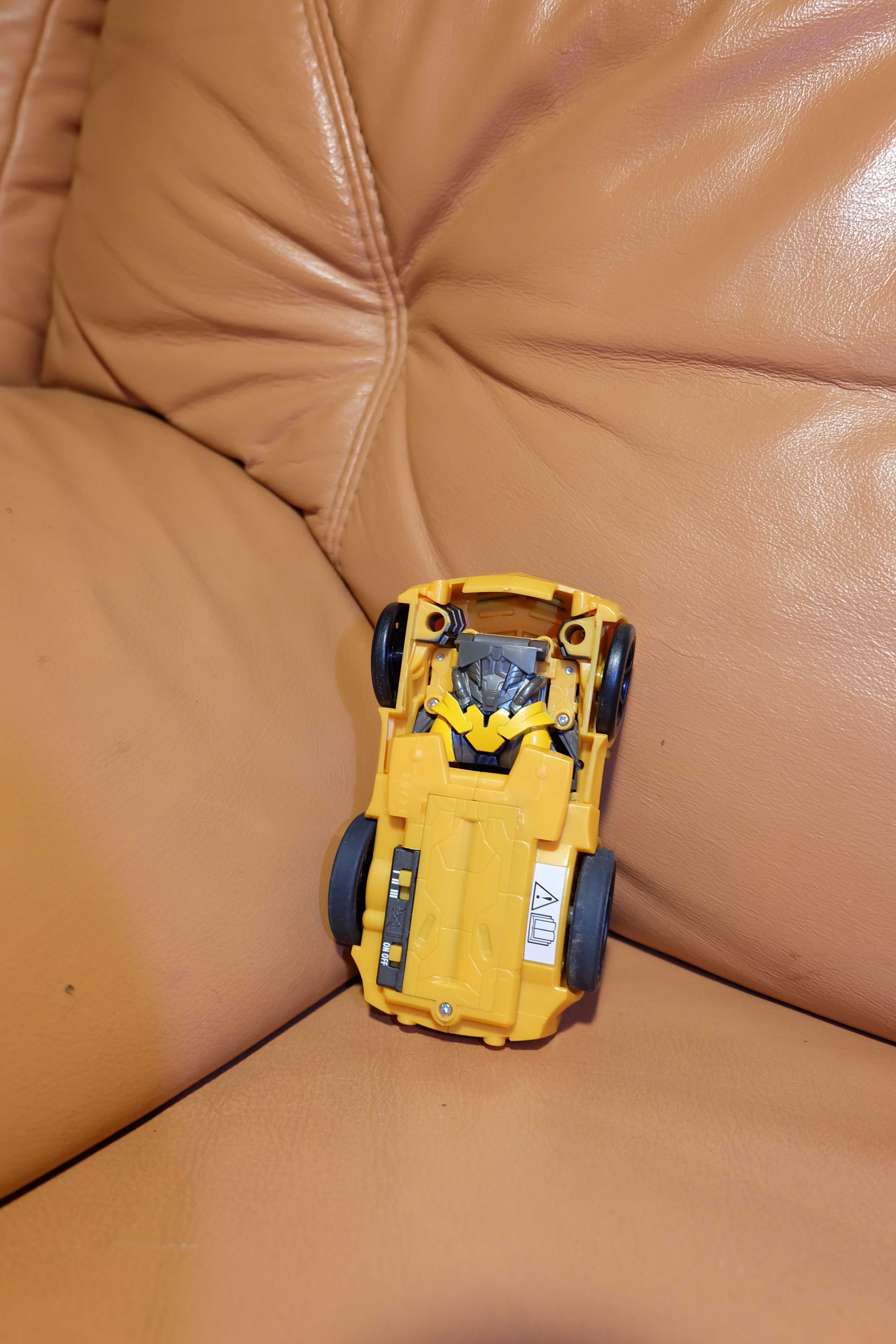 Transformers auto robot Bumblebee