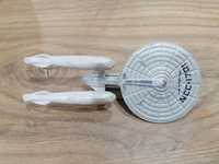 Zabawkowy model statku kosmicznego Mattel Star Trek