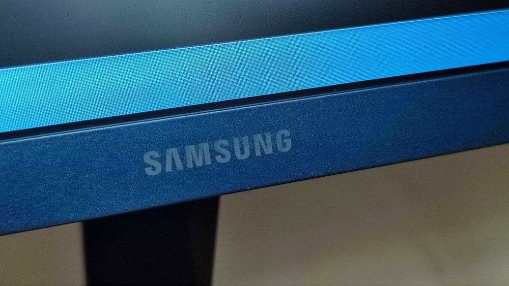 Отличный Монитор Samsung S24R358FZ (LS24R358FZIXCI) 23,8''