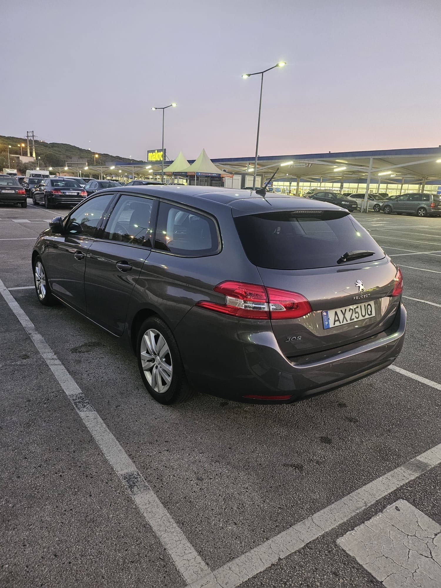 Peugeot 308 SW ACTIVE TETO PAnoramico 2019