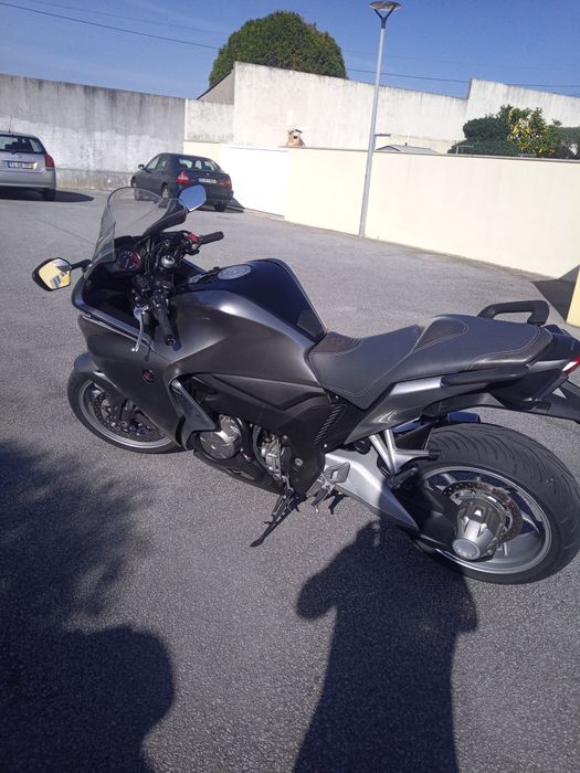 Vendo Honda vfr 1200f