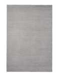 Tapete pelo curto cinza 133x195 cm