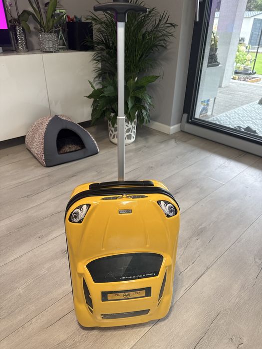 Walizka autko puccini