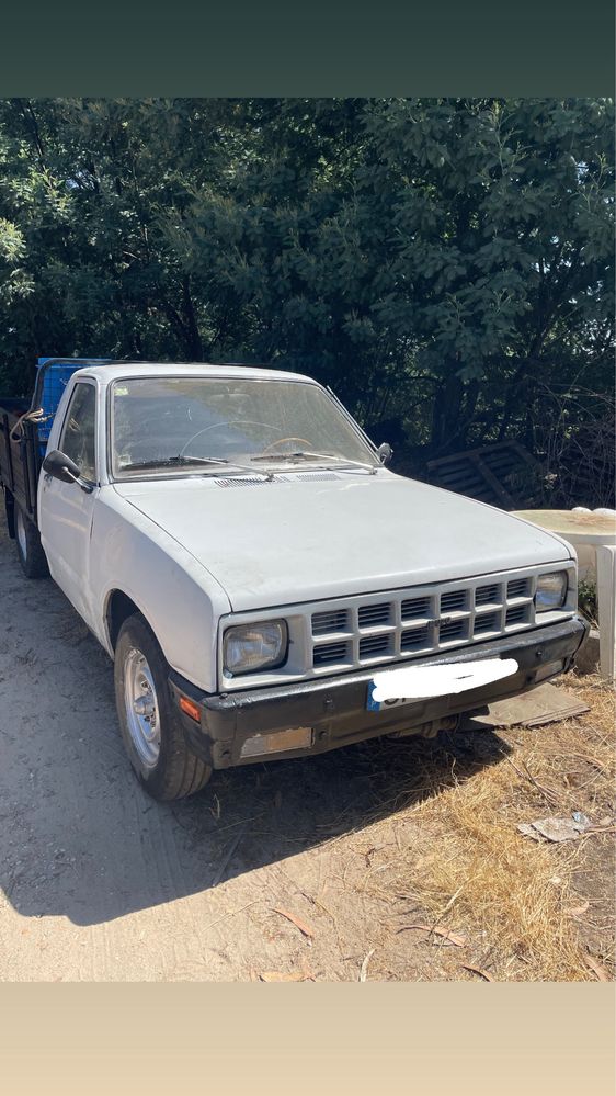 Carrinha Isuzu em bom estado