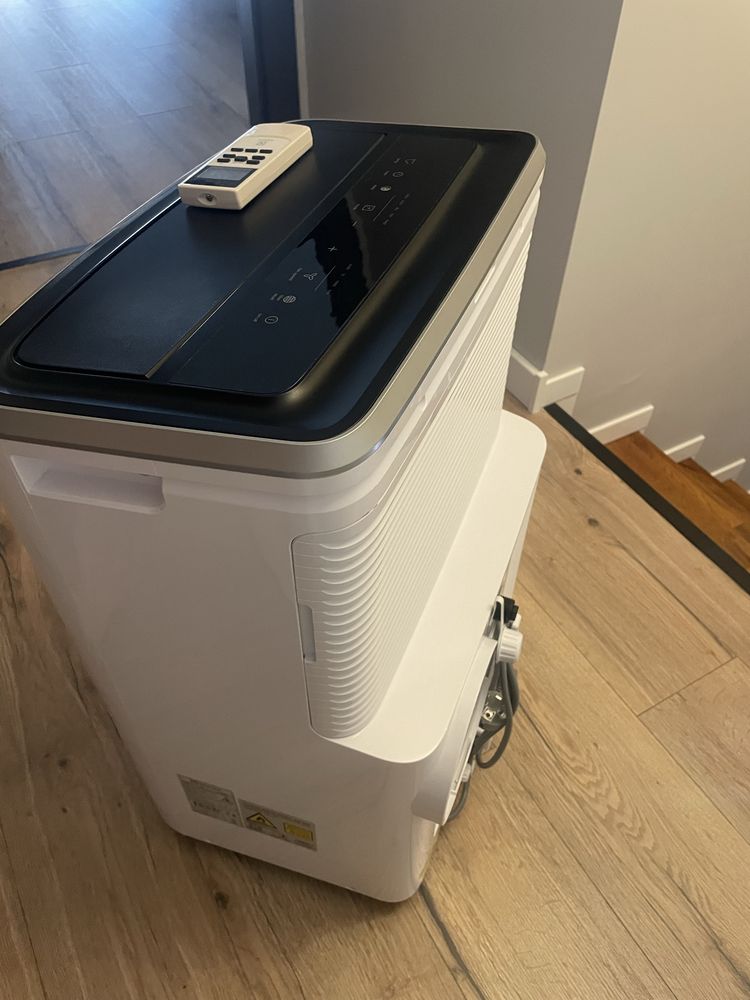 Klimatyzator Electrolux z funkcja grzania HW26U388HW