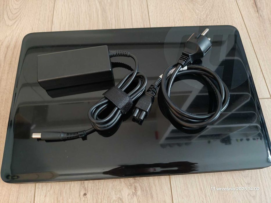 Laptop Notebook HP 2000 AMD E1-1500 APU 8GB RAM 120GB SSD Windows 10