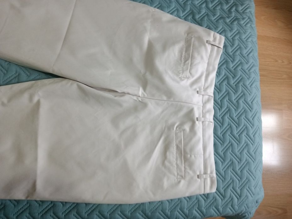 Calças slim-fit casuais novas!