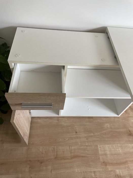 Secretaria Branca & Madeira