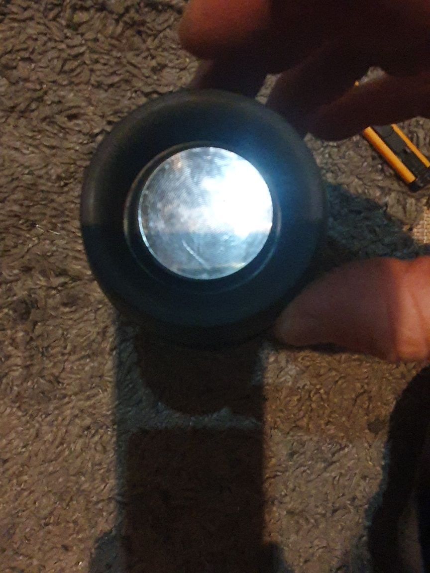 Glosnik bloututh CHARGE MINI uszkodzony