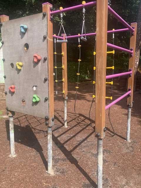 Plac zabaw z atestem - Małpi gaj - Zestaw do wspinania Baglo nr 8002