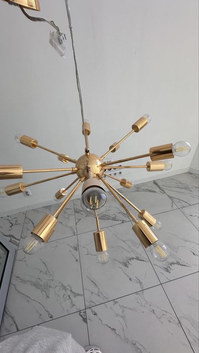 Złota lampa piękna glamour