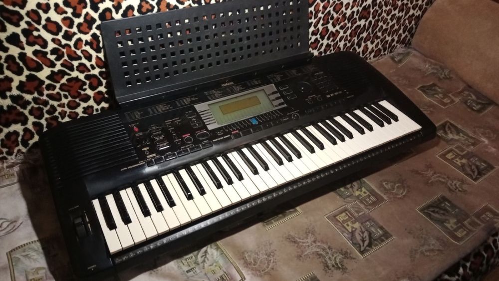 Продам Синтезатор Yamaha Psr-630