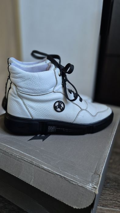 Демісезонні черевики MIDA